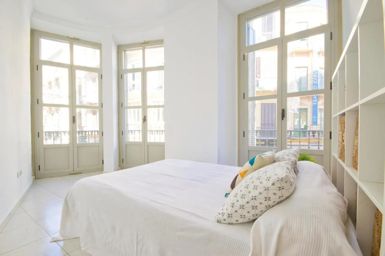 Malagaurbanrooms - City View España